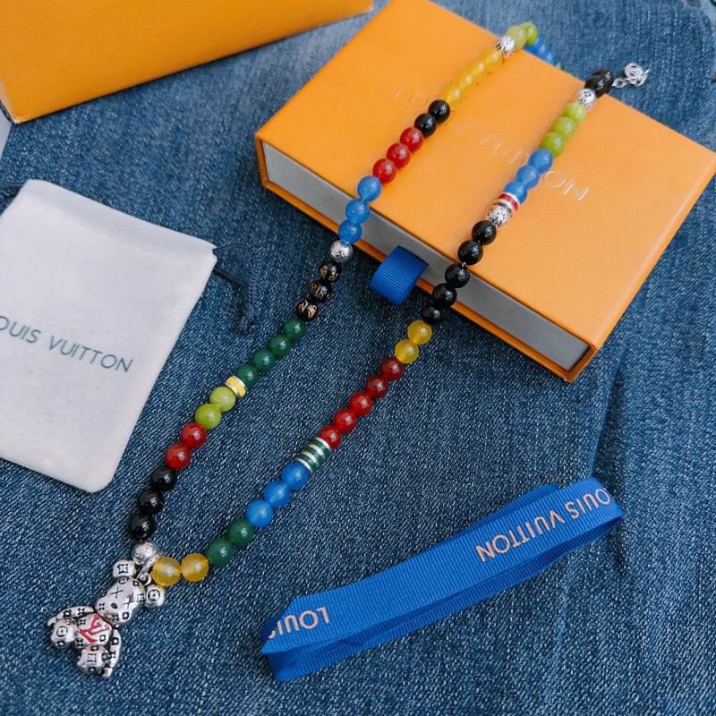 LV Necklace 03lyr295